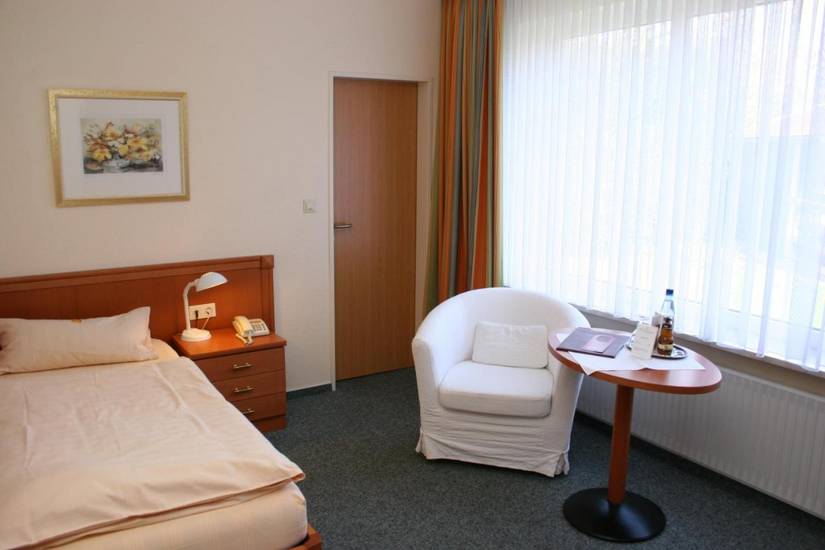 Hotel Petersen 3* Германия, Бад-Цвишенан