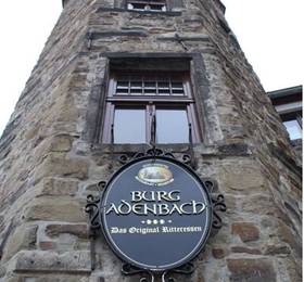 Burg Adenbach  в Бад-Нойенар-Арвайлере