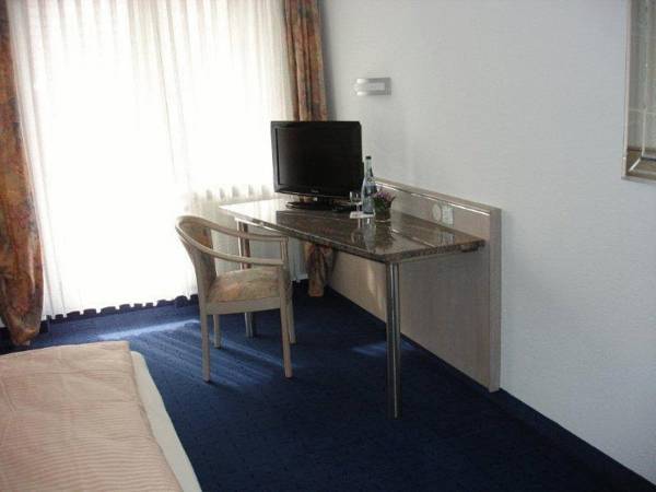 Hotel Alena  3* Германия, Фильдерштадт