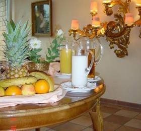 Hotel Flora  в Пфронтене