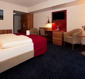 Hotel Knaus  в Ульдинген-Мюльхофене