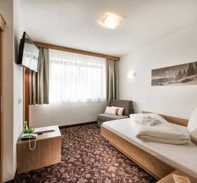 Hotel Puint  в Ладисе