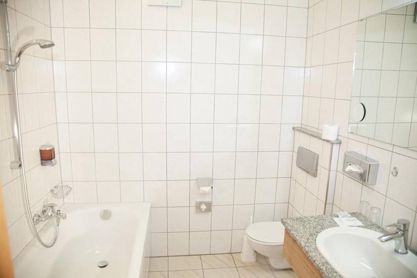 Hotel Lonac  3* Германия, Дуйсбург