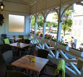 Hotel Koos  в Путбусе