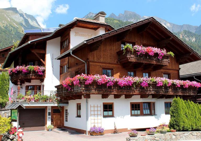 Blusnerhof 