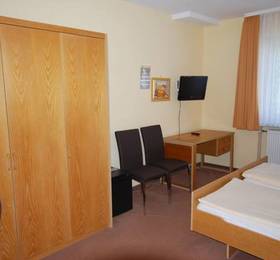 Hotel Adam в Эшборне