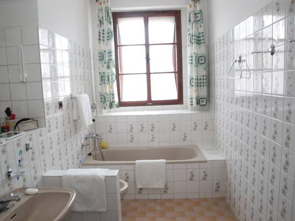 Hotel 100  3* Чехия, Пардубице