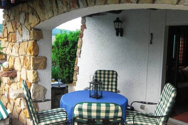 Apartment Burgblick 1 Германия, Бад-Лаутерберг