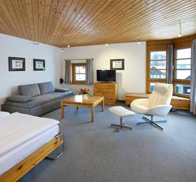 Schweizerhof Ferienwohnungen Lenzerheide 1 в Ленцерхайде