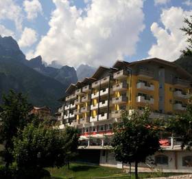 Alpenresort Belvedere Wellness & Beauty  в Мольвено