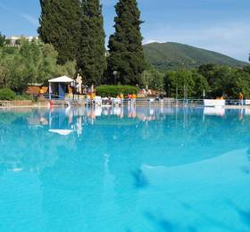 Villaggio Turistico Camping Il Fontino в Скарлино