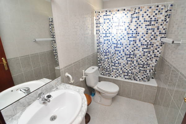 Apartaments Montecarlo - Roca Llarga 