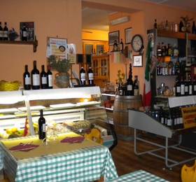 Residenza Di Campagna Montelleri в Виккьо
