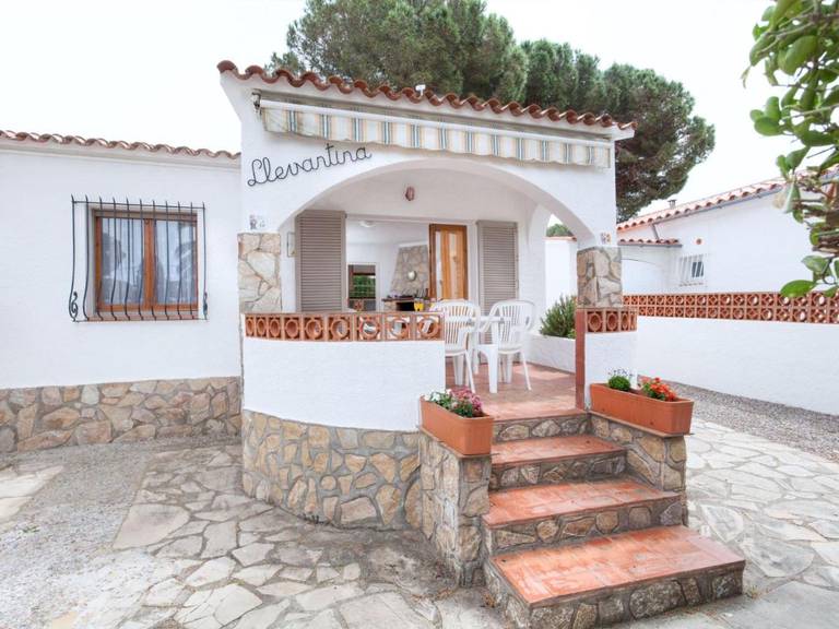 Holiday Home Llevantina L'Escala 