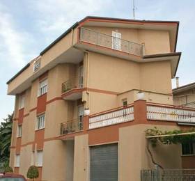 Apartment Piano I Alba Adriatica  в Альбе