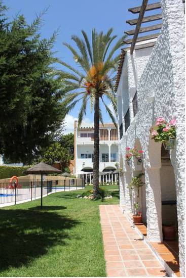 Apartamentos Canovas Rio Marinas  1* Испания, Нерха