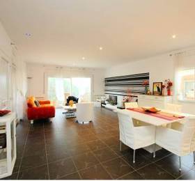 Holiday Home Casa Arlette Begur  в Бегуре