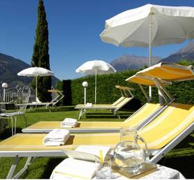 Отдых в Small & Beautiful Hotel Gnaid  - Италия, Тироло