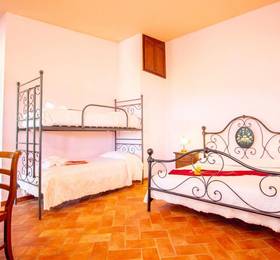 Agriturismo Poggio Pistolese в Монтайоне