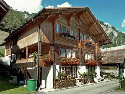 Apartment Glyssen Schwanden  3* Швейцария, Бринц