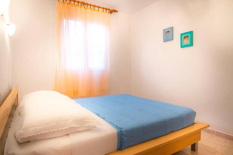 Silver Beach Apartments Vis 