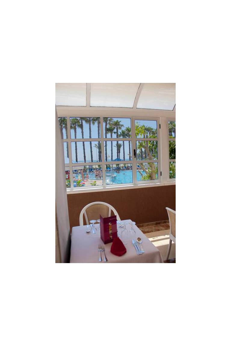 Hotel Servigroup Papa Luna 