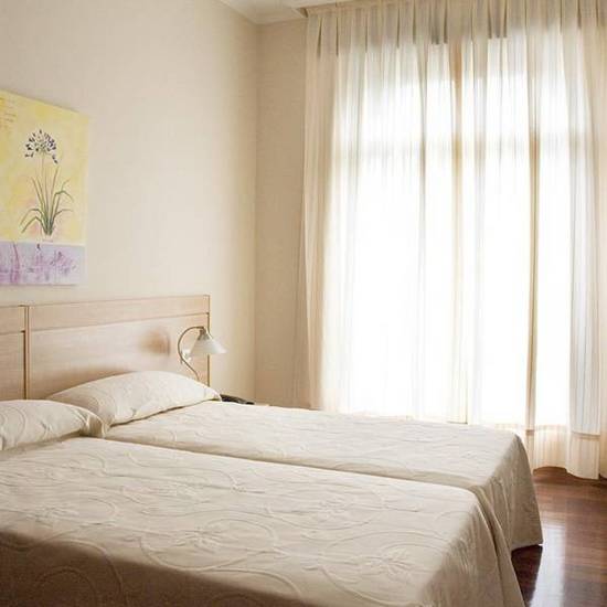 Hotel Apartamentos Dabarca 3* Испания, Понтеведра