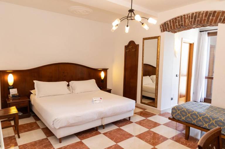 Hotel Ungheria Varese 1946 