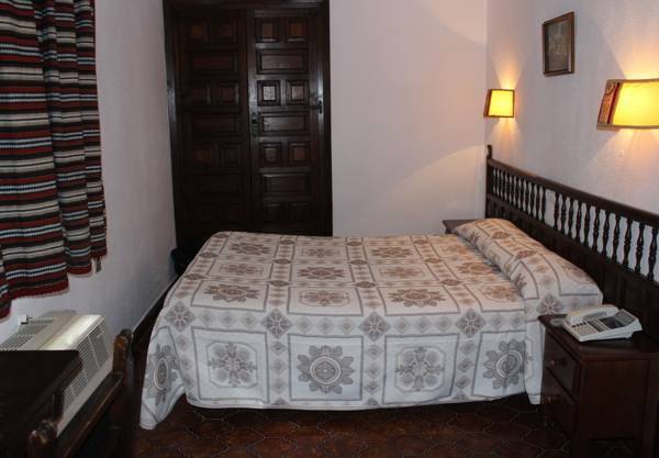 Hostal Marques de Zahara  Испания, Саара-де-ла-Сьерра