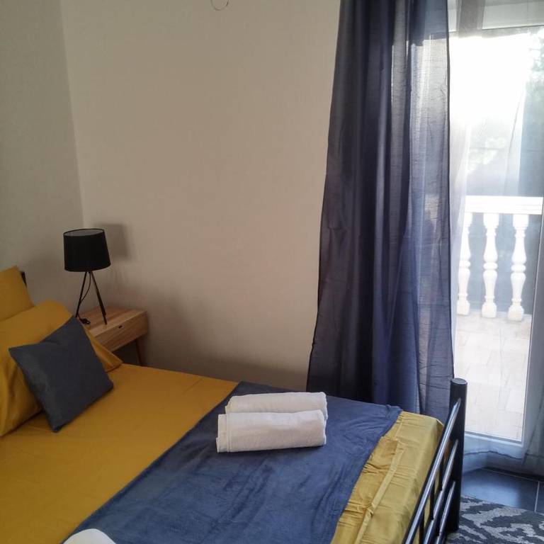 Apartments Elena & Damir 