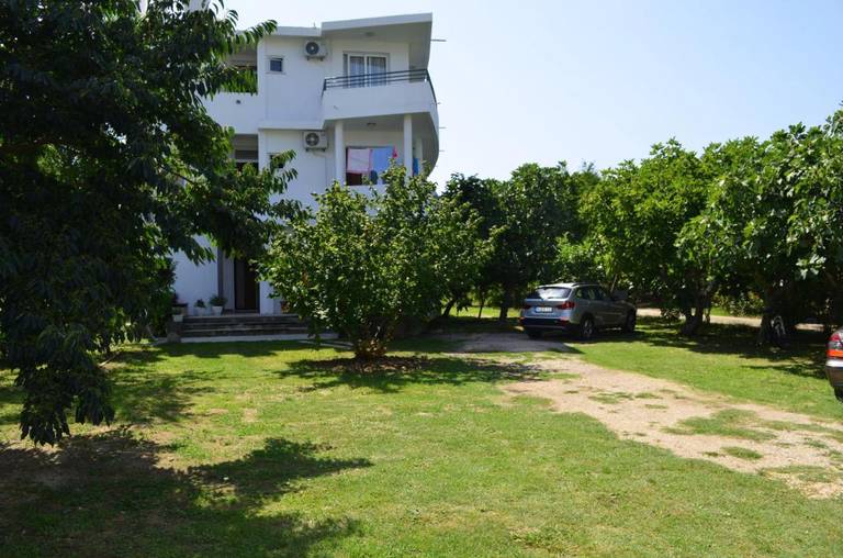 Apartments Lovac Azurina 
