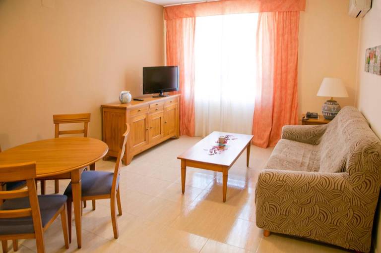 Aparthotel Bahia Pinosol 