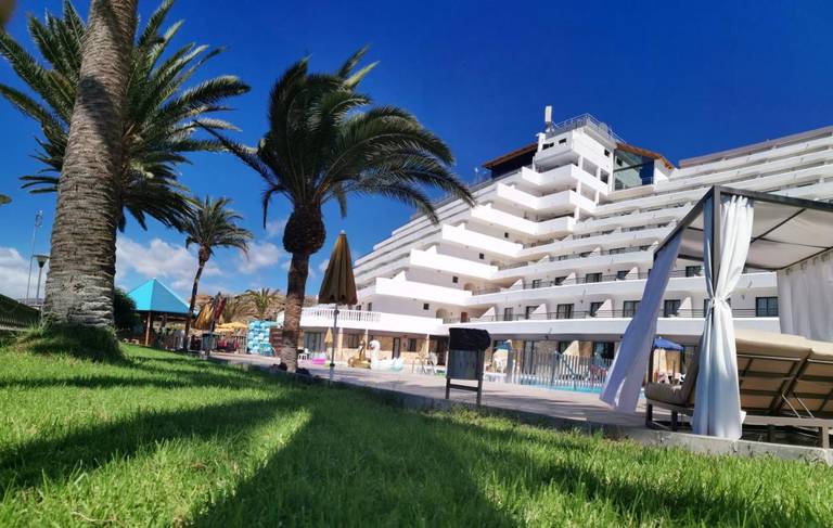 Apartamentos Palmera Mar 