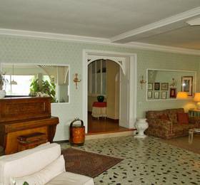 Hotel La Culla Del Lago в Кастель-Гандольфо