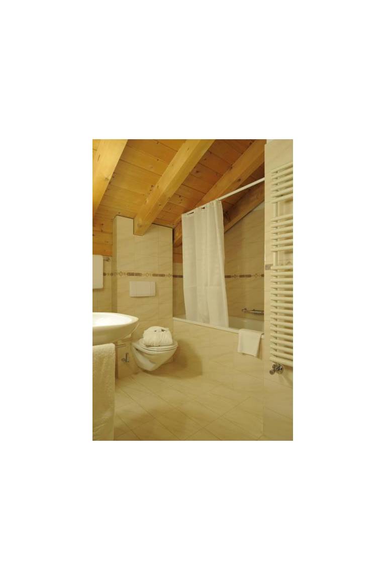 Conrad's Mountain Lodge 