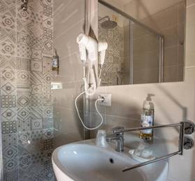 Hotel La Tavola Rotonda в Санта-Мария-дельи-Анджели-э-деи-Мартири
