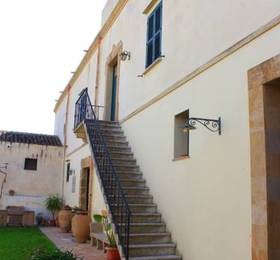 Villa Immacolatella B&B  в Пачеко