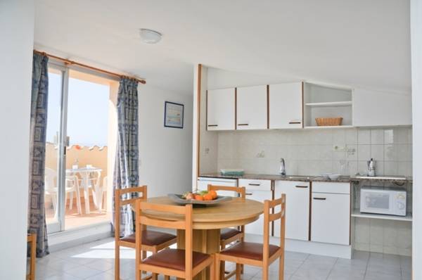 Apartamentos Els Salats  Испания, Л'Эстартит