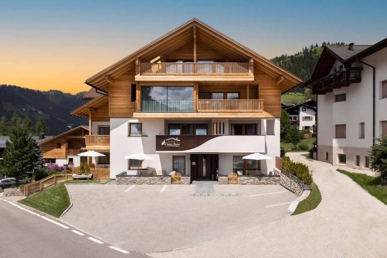Apartments Chalet Maria 