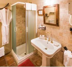 Hotel Castello Di Sinio  в Синио
