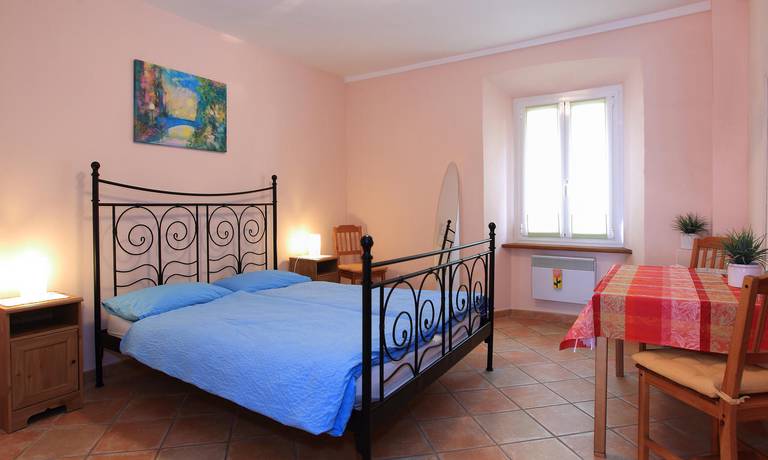 Annie's Bed & Breakfast 