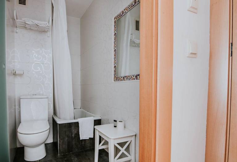 Hotel Residencia Isasa 