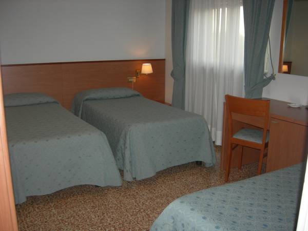 Albergo Pino Solitario  3* Италия, Ветралла