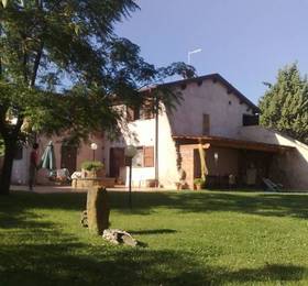 Agriturismo La Luciana  в Кастильоне-делла-Пеской