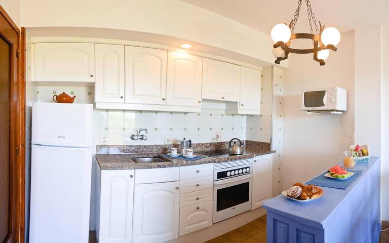 Apartamentos La Pineda 