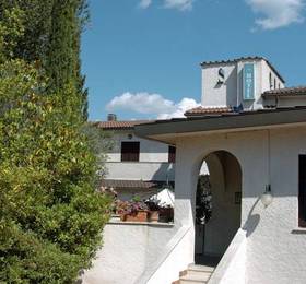 Country Hotel Le Rocce  в Маджоне