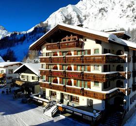 Wellnesshotel Engadin  в Замнауне