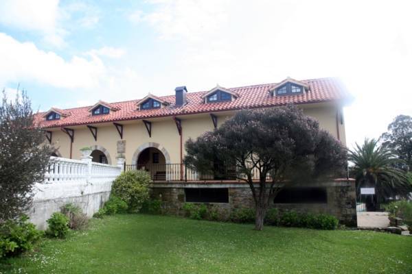 Apartamentos Virginia  Испания, Сантильяна-дель-Мар