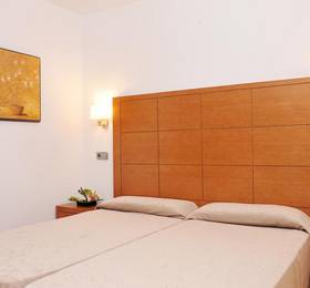 Туры в COOEE Aparthotel & Suites Cap de Mar в Испании