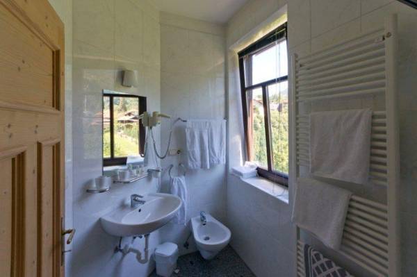 Schloss Pienzenau B&B  Италия, Мерано